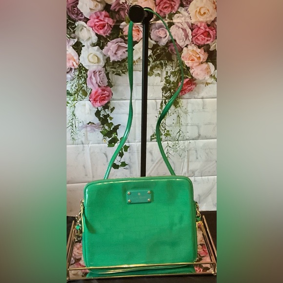 Kate Spade New York crossbody Purse EUC - Picture 4 of 14